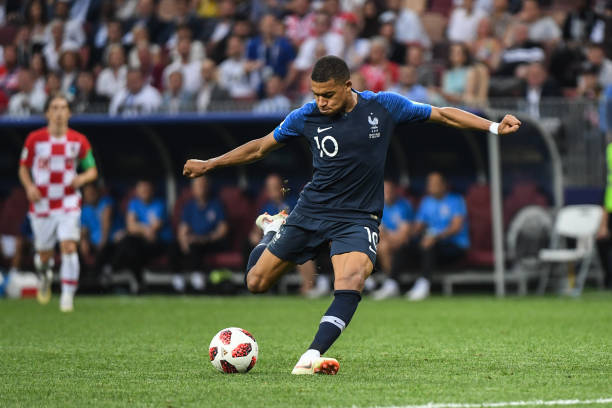 中的防守反 中的防守反