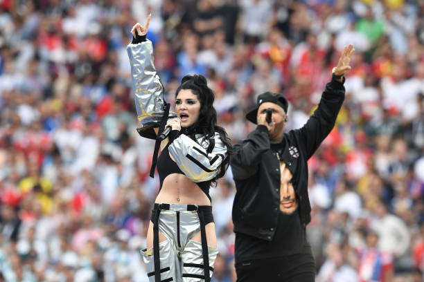 中争得荣誉 中争得荣誉