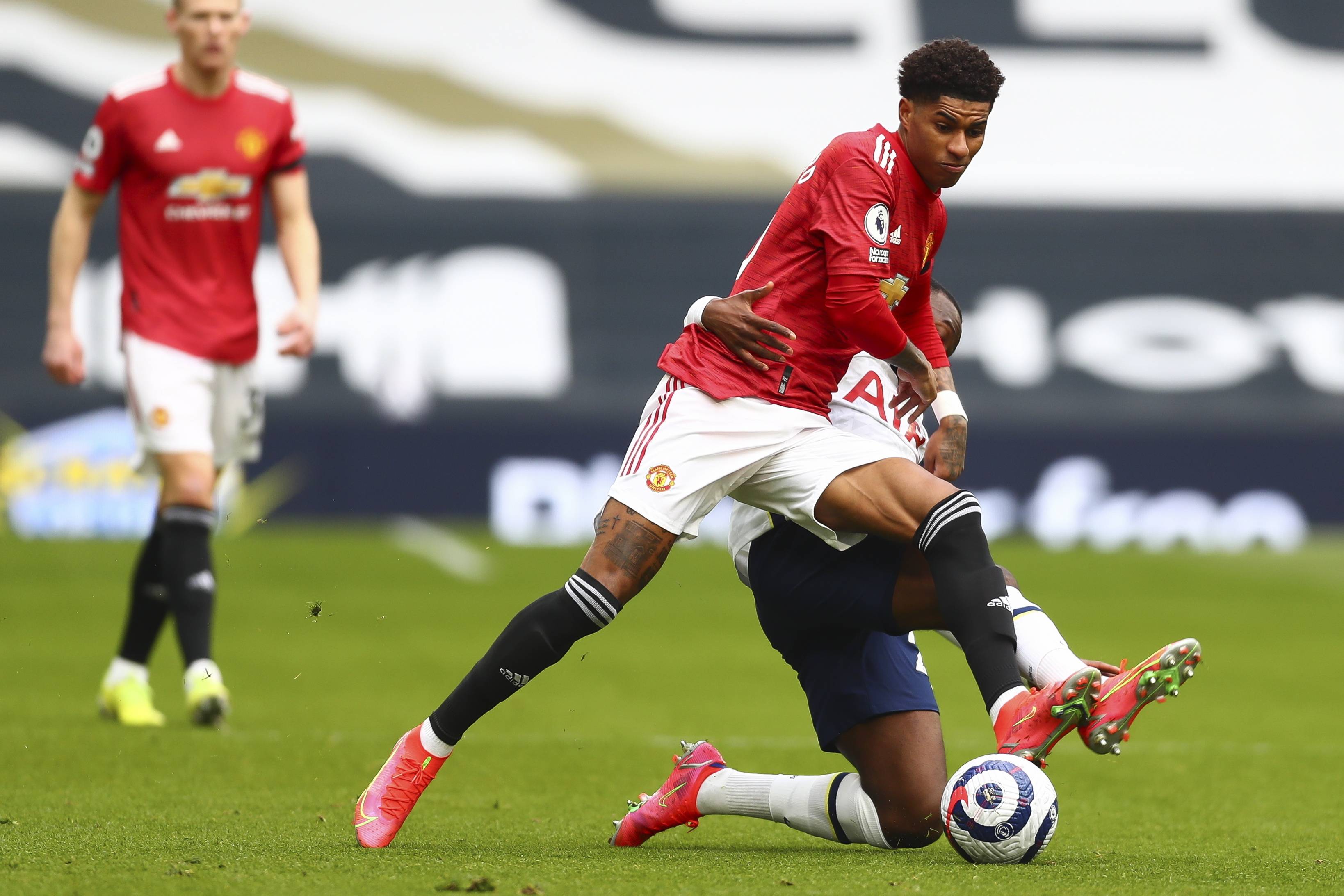 系的战略投 系的战略投